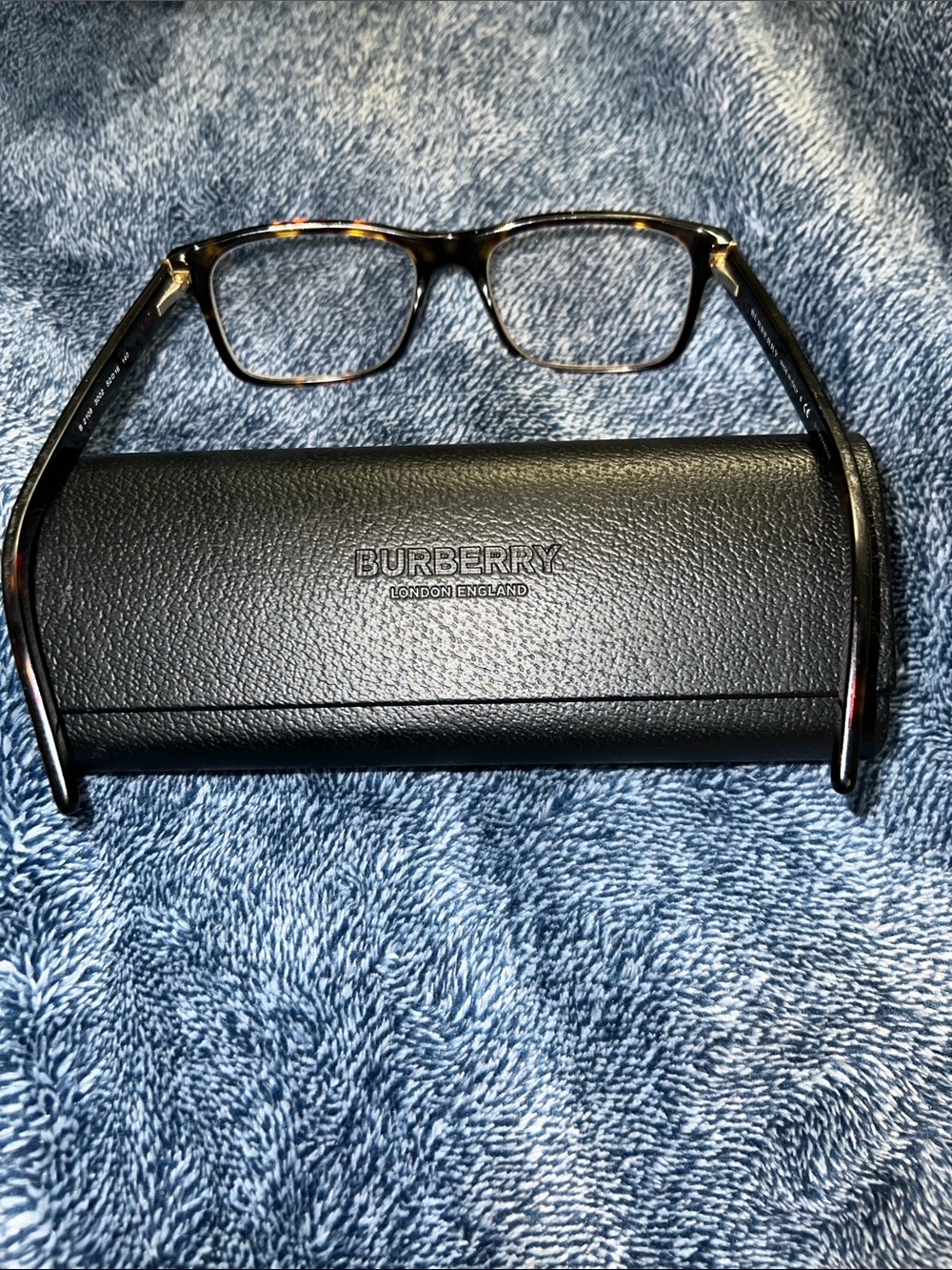 Burberry eyeglasses in a tortoise shell pattern B2108 - Picture 3 of 7